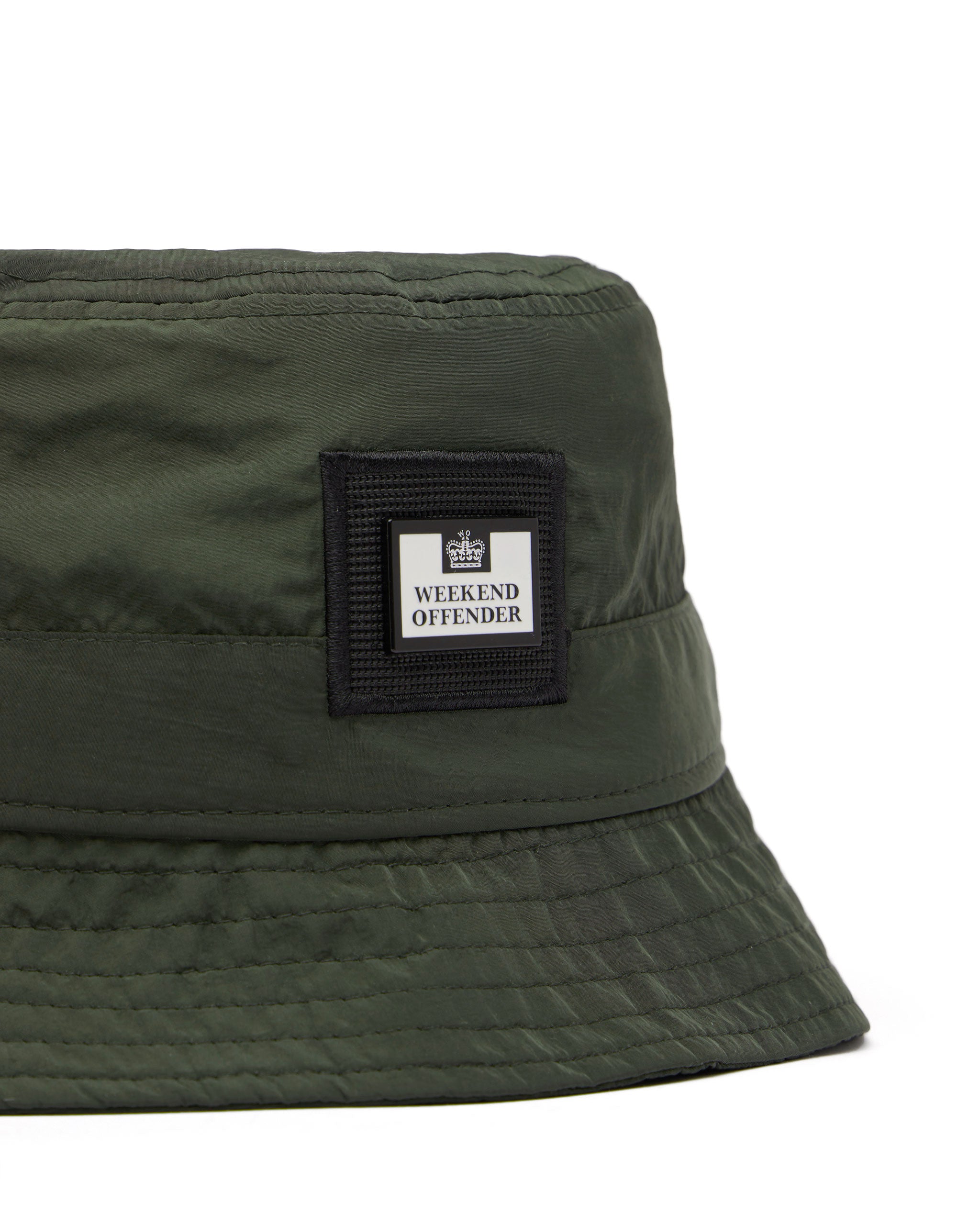 Un marchio essenziale: cappello da pescatore per bebè | Bianco naturale - Pelli di lana Un marchio essenziale: cappello da pescatore per bebè | Bianco naturale - Pelli di lana