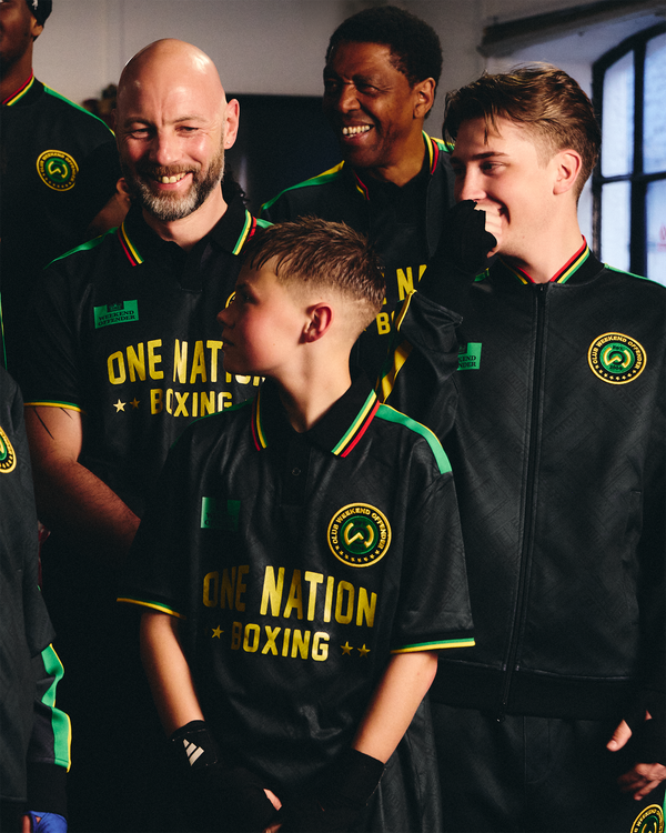One Nation Fußballtrikot Schwarz