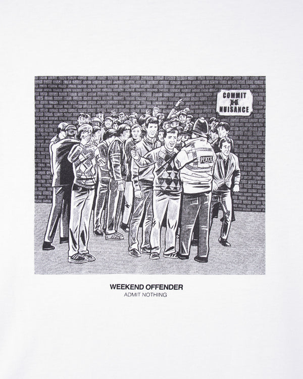 Weißes T-Shirt mit nerviger Grafik