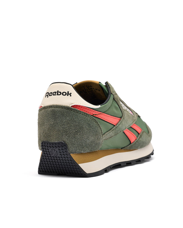 Reebok Aztec II Trainers Grit Green/Semi Orange Flare/Alabaster