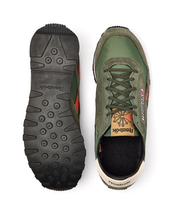 Reebok Aztec II Trainers Grit Green/Semi Orange Flare/Alabaster