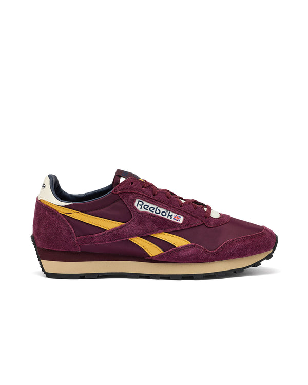 Reebok Aztec II Trainers Black Cherry Pink/Alabaster/Grit Gold