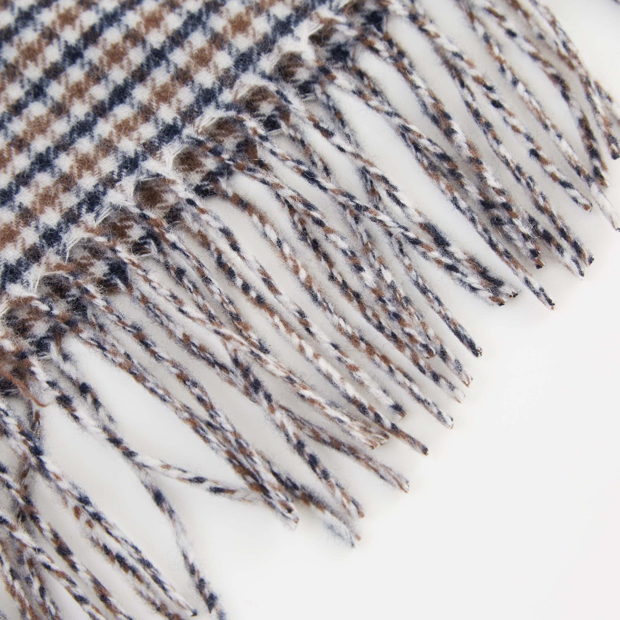 Volkanovski Check Scarf