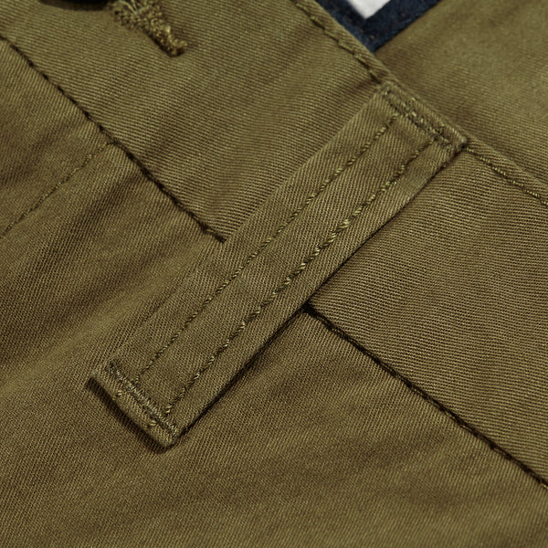 Ivan SS19 Chino-Shorts, Konifere